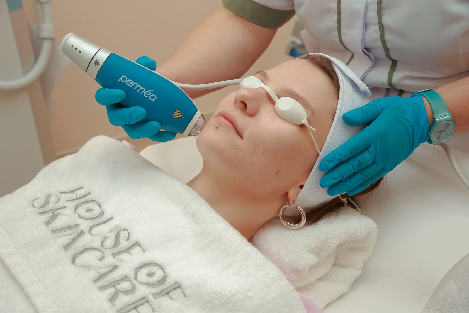 Rhinoplastie à Paris : Harmonisez votre profil naturellement